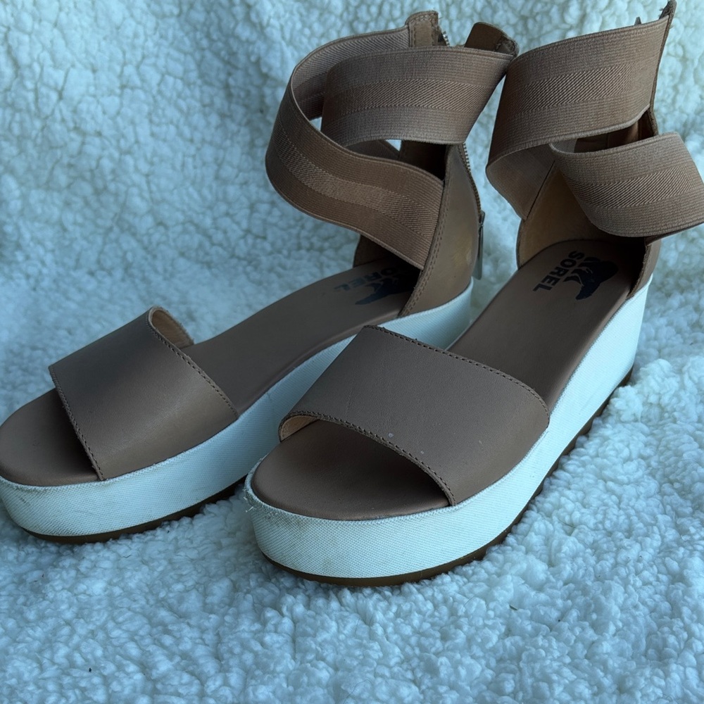 Sorel Women's Brown and White Wedge Sandals